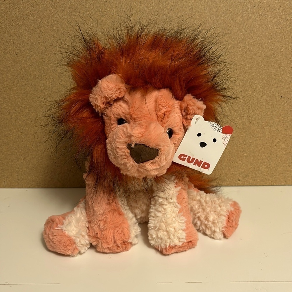 Gund Cozy’s Lion stuffie new with tags